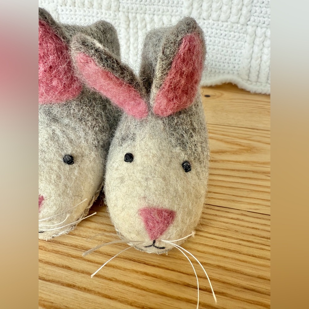 Handmade Wool Bunny Rabbit Slipperd - Picture 10 of 12